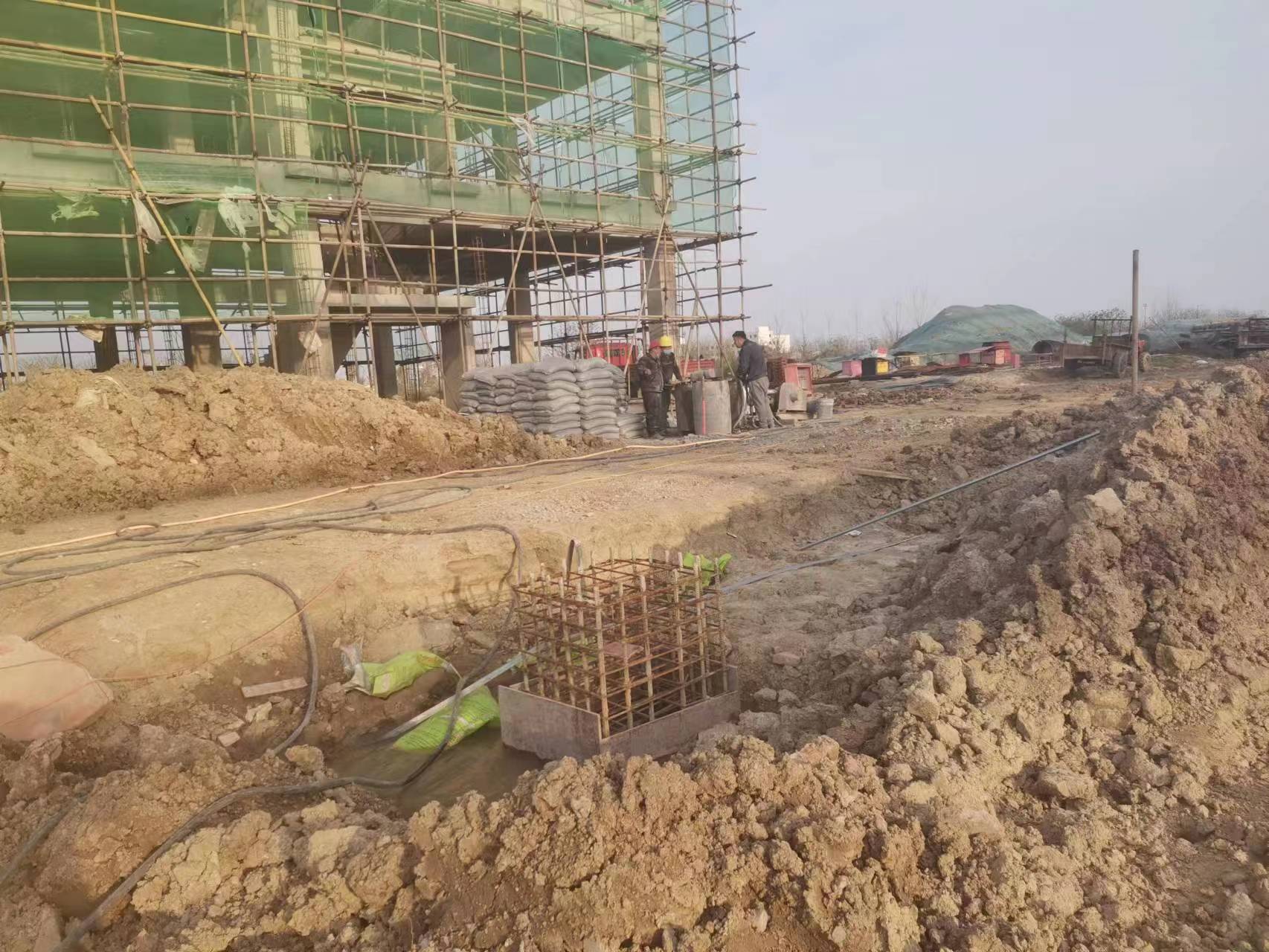 类乌齐当桥梁出现裂缝的时候应该及时加固修补